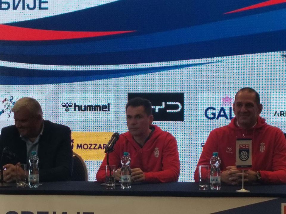 Raul Gonzales, promocija u RSS 1.jpg