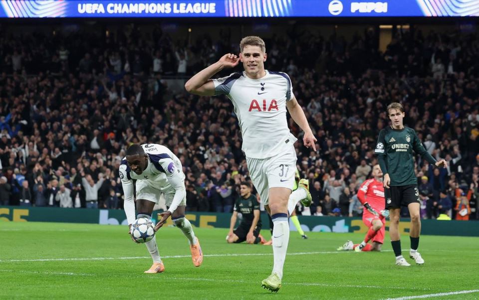 Miki Van De Ven gol na Totenhem Kopenhagen