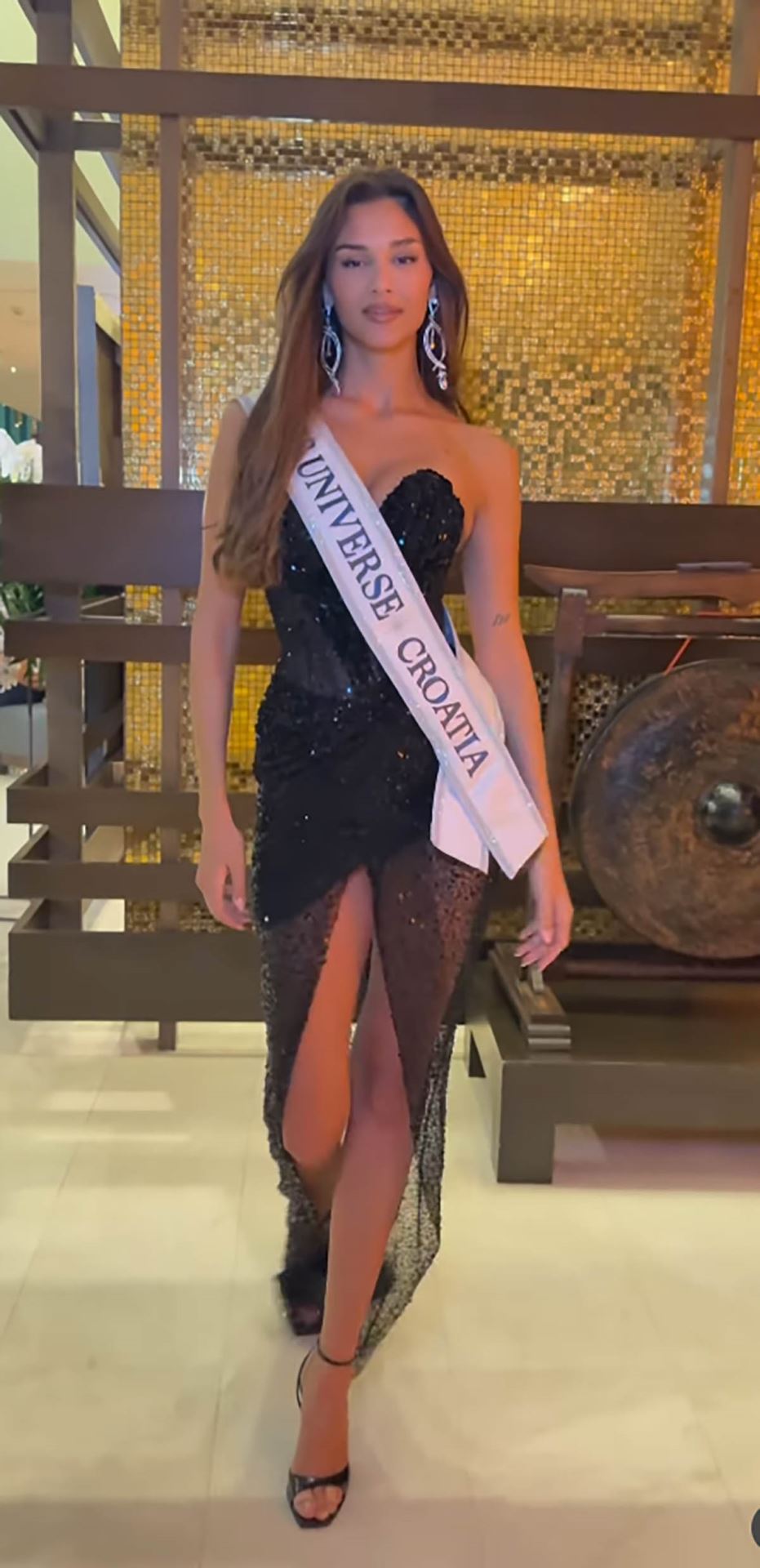 Laura gnjatovic (1).jpg