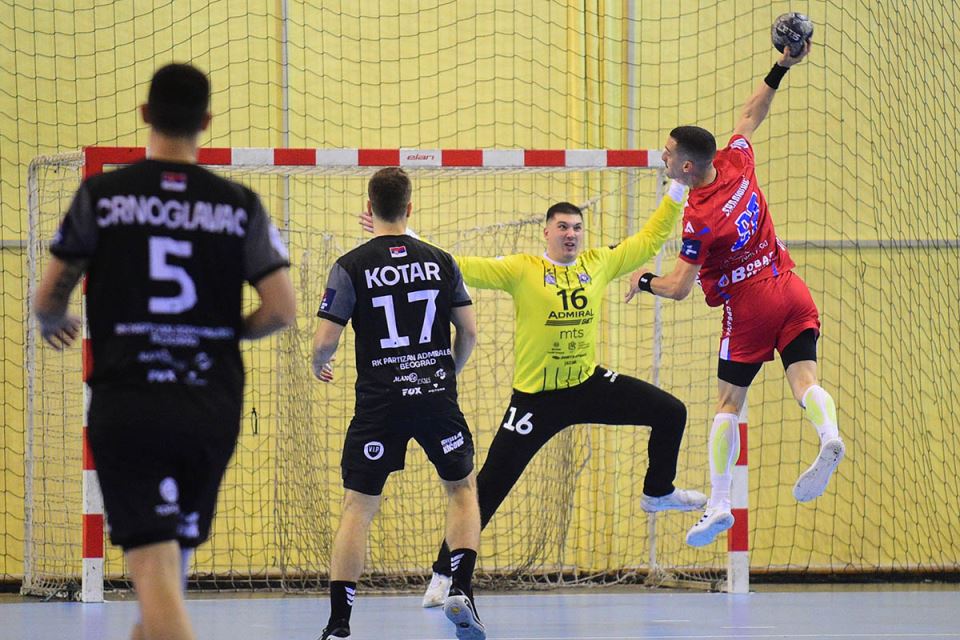 Partizan - Vojvodina rukomet 1.jpg