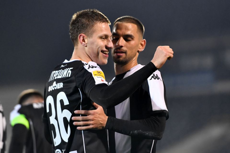 Ognjen Ugrešić slavi gol na Partizan Novi Pazar