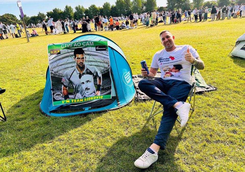 Voja, Novakov navijač (26).jpg