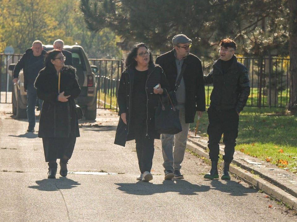 Marija Šerifović, Verica i Danijel stižu na sahranu (5) copy.jpg
