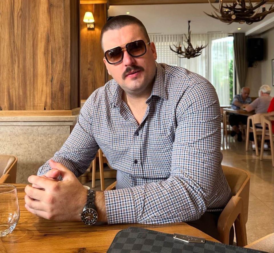 Dejan Vuksanović ranjen u kafiću (1).jpg