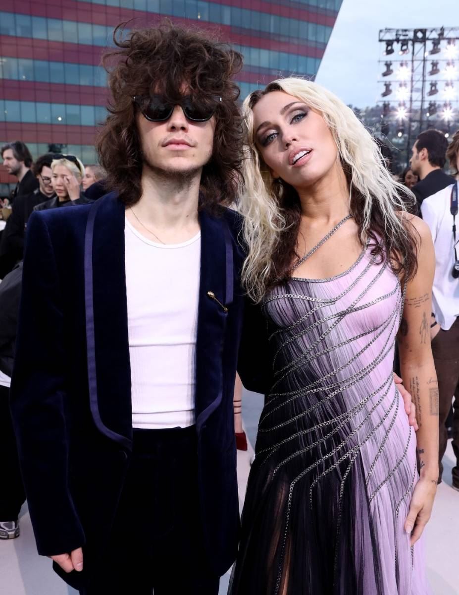 Majli Sajrus Max Morando