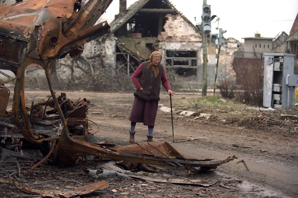 Baka u Vukovaru tokom rata 1991. godine.