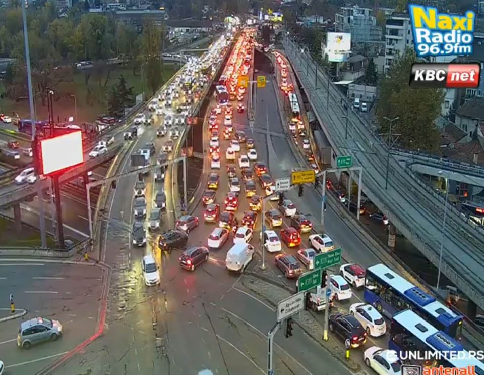 autokomanda copy.jpg