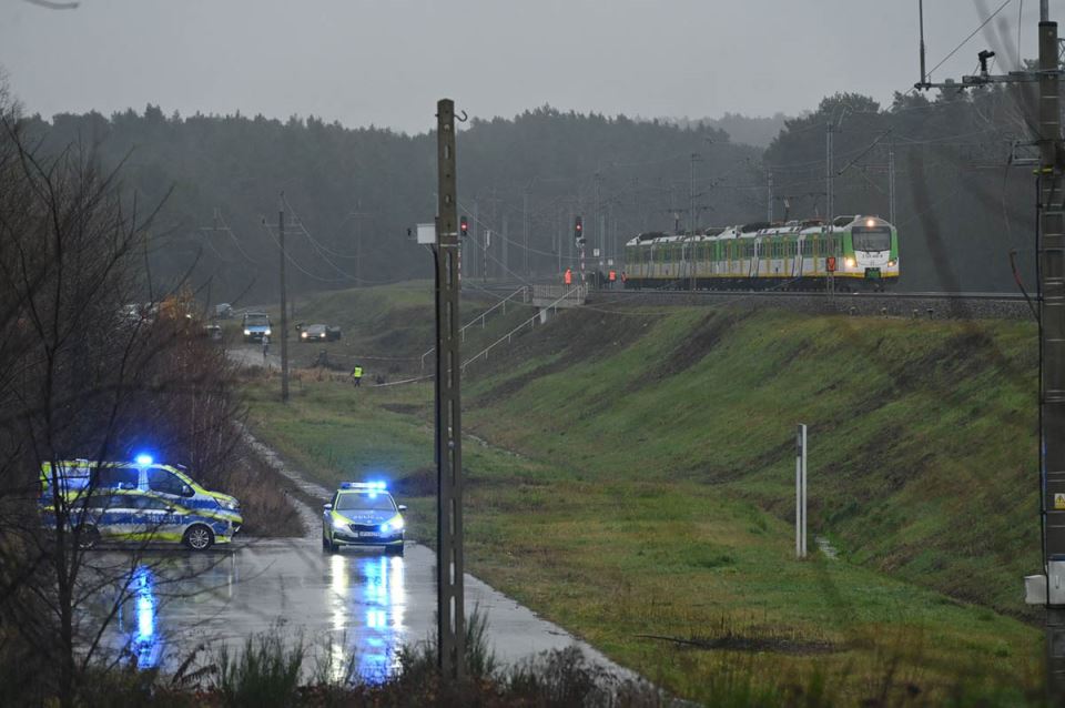 Sabotaža poljske pruge (1).jpg