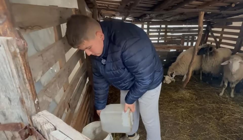 Dečak za kog majka ne želi da čuje (1).jpg