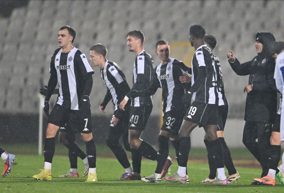 Partizan - Železničar (76).jpg