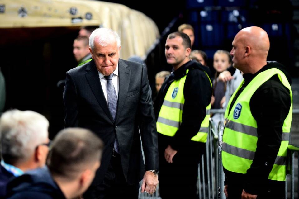 Željko Obradović izlazi na utakmicu Partizana