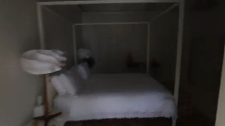 Ostrvo Džefrija Epstina (2).jpg