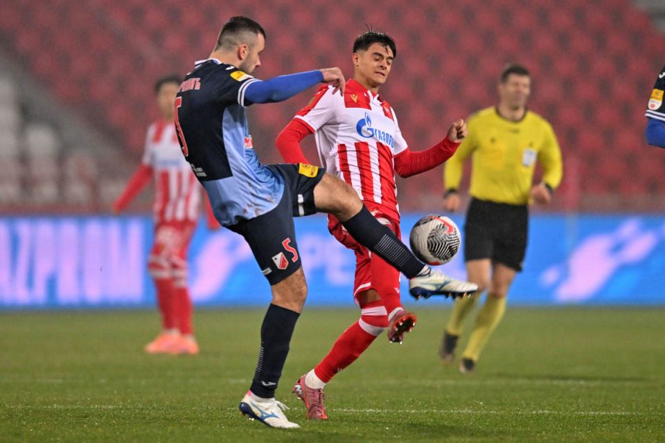 Crvena Zvezda - Vojvodina (1).jpg
