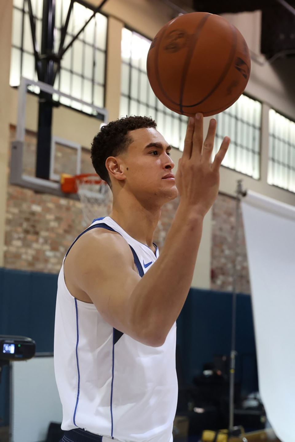 Dwight Powell (1).jpg