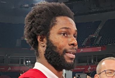 Semi Odželej daje izjavu