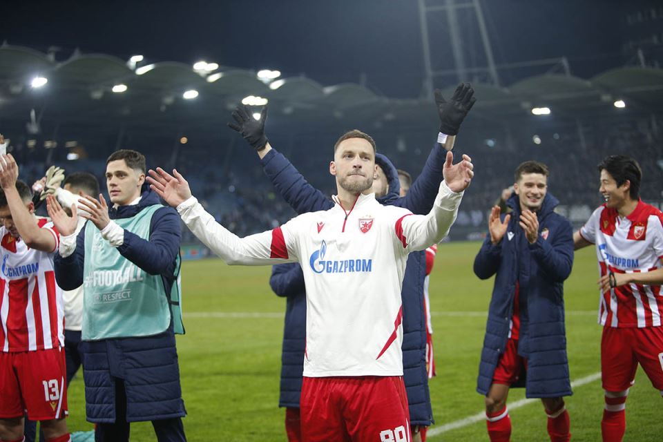 Slavlje fudbalera posle Šturm - Crvena zvezda 8.jpg