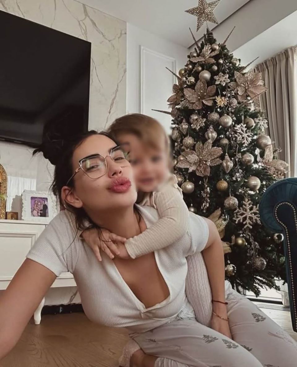 1280558_screenshot-511-censored_orig copy.jpg