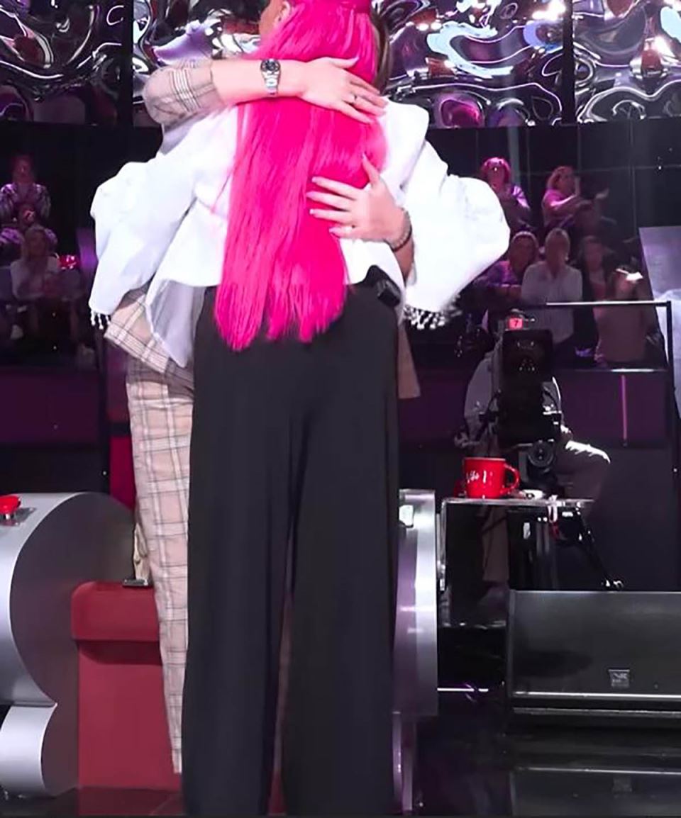 Pomirenje Zorice Brunclik i Viki Miljković (5).jpg