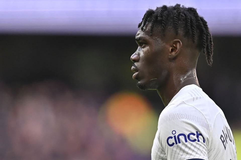 Yves Bissouma (1).jpg