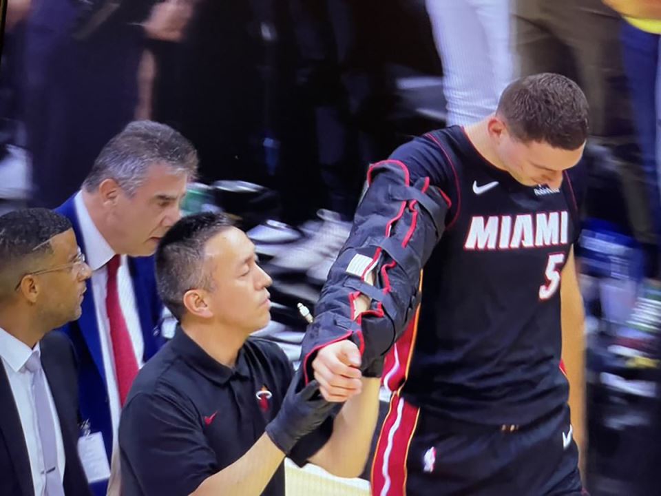 Povreda Nikole Jovića (1).jpg