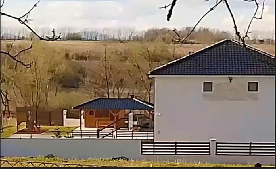 Adil Maksutović vila nadomak Beograda (1).jpg