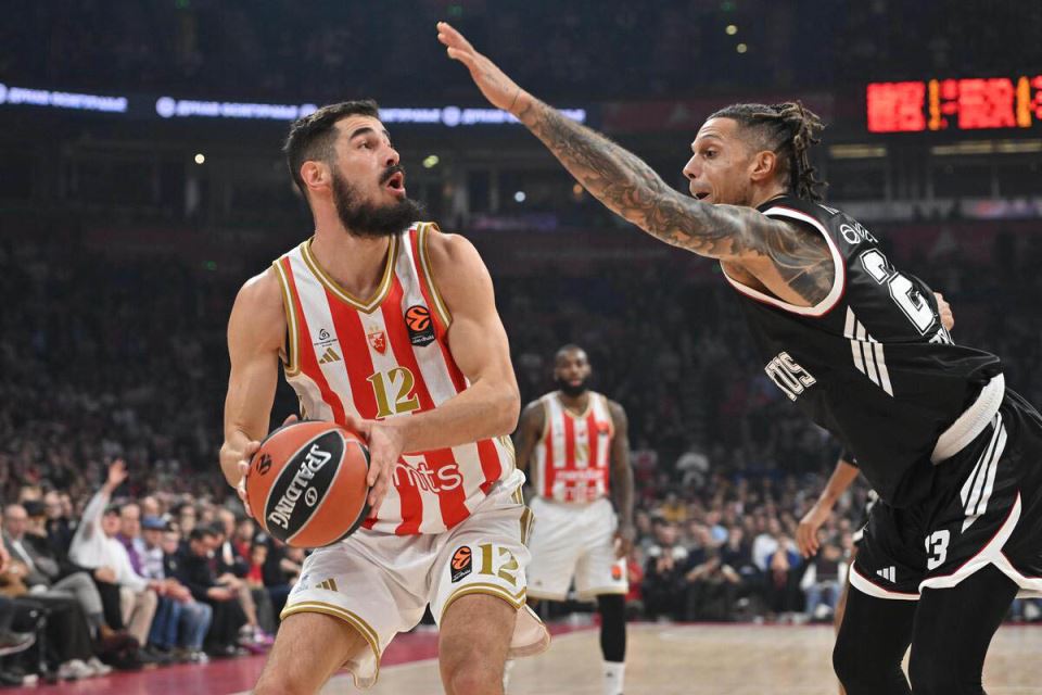 Crvena Zvezda - Virtus Bolonja (1).jpg