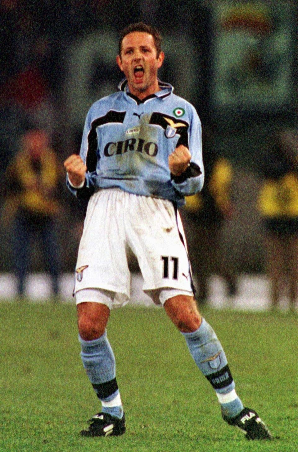 Siniša Mihajlović slavi gol u Laciju