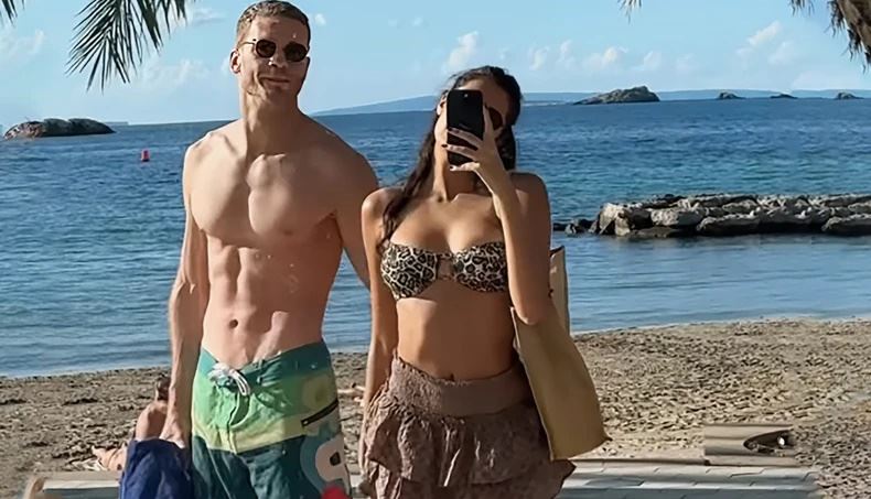 Aleksandar Radojičić sa devojkom