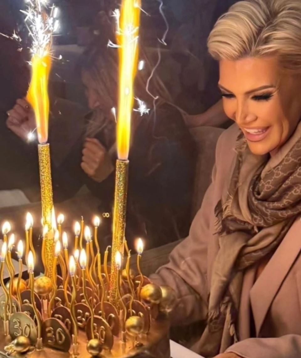 Dragana Bekvalac slavlje u salonu