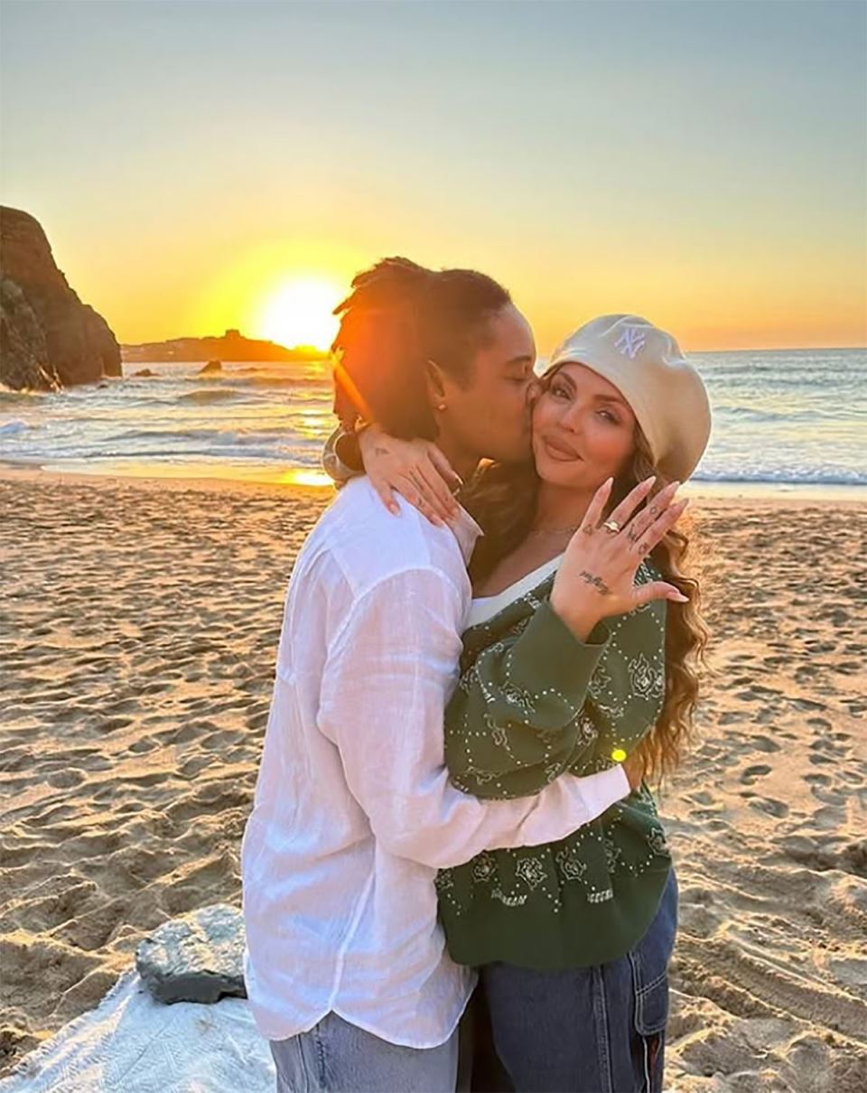 Džesi Nelson sa mužem i ćerkama (1).jpg