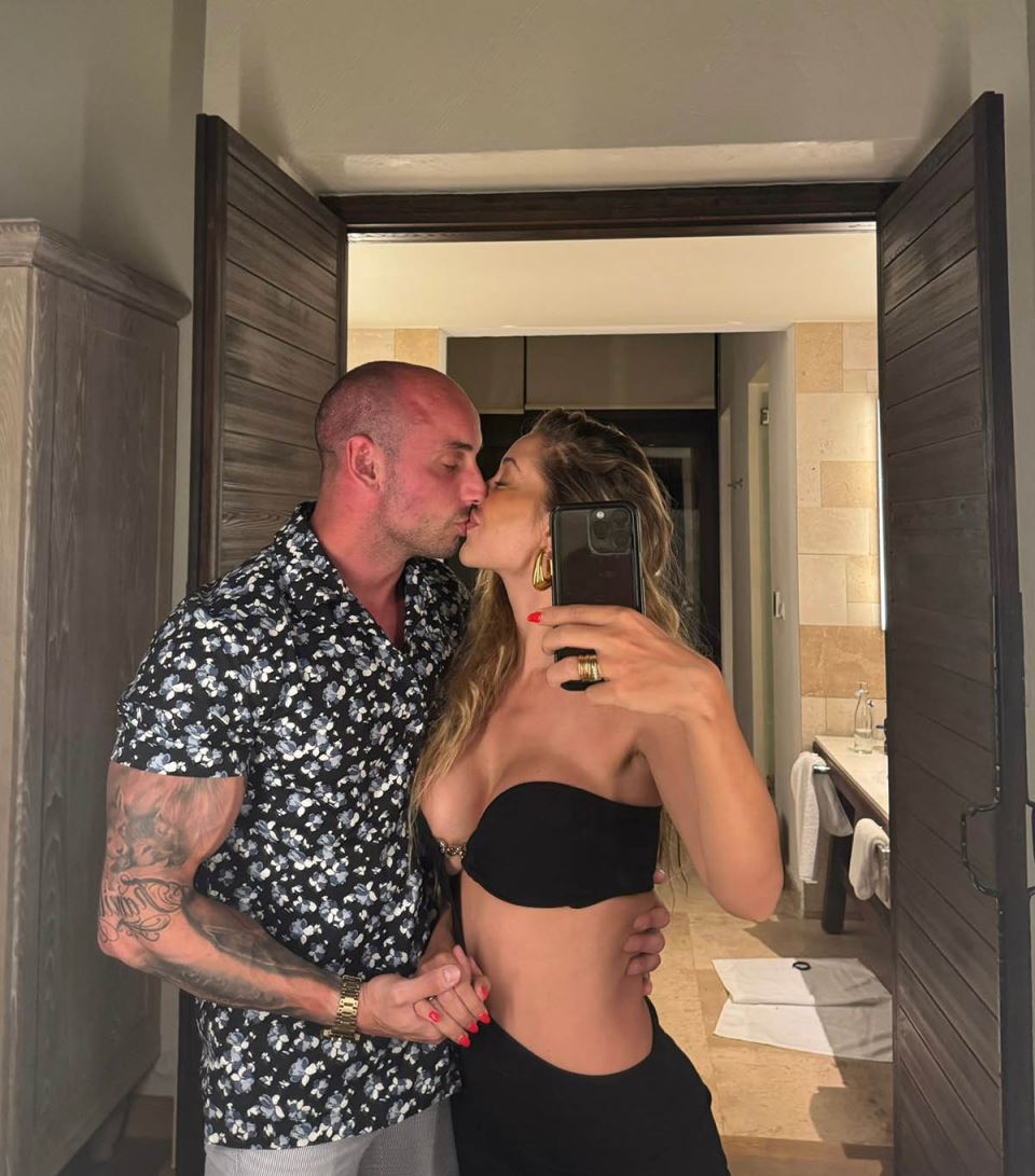 Tea Tairović sa dečkom (1) .jpg