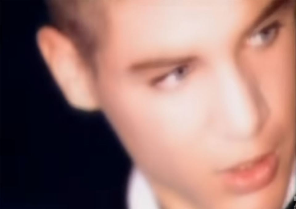 Arkanov sin Vojin u Cecinom spotu Nevaljala (1).jpg