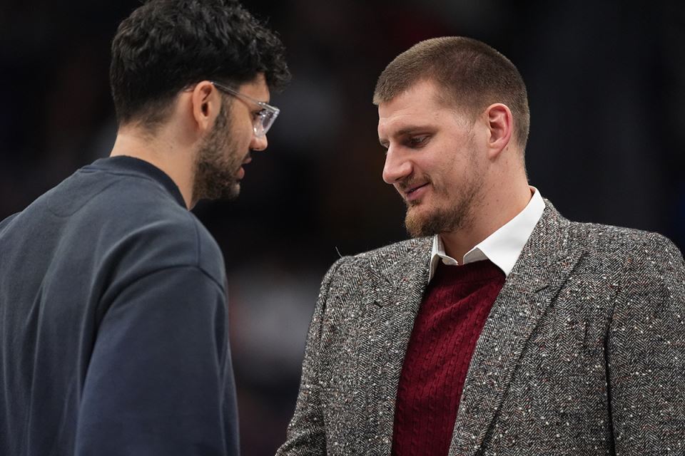 Nikola Jokić i Tristan Vukčević zajedno na utakmici.