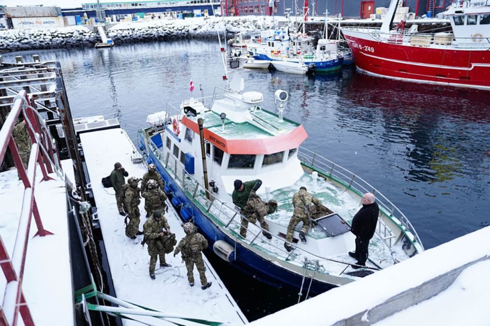 danski vojnici na Grenlandu (1).jpg