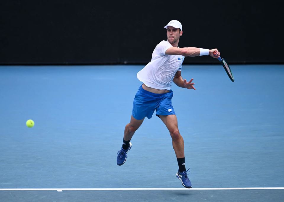 Laslo Đere na meču protiv Stena Vavrinke (1).jpg