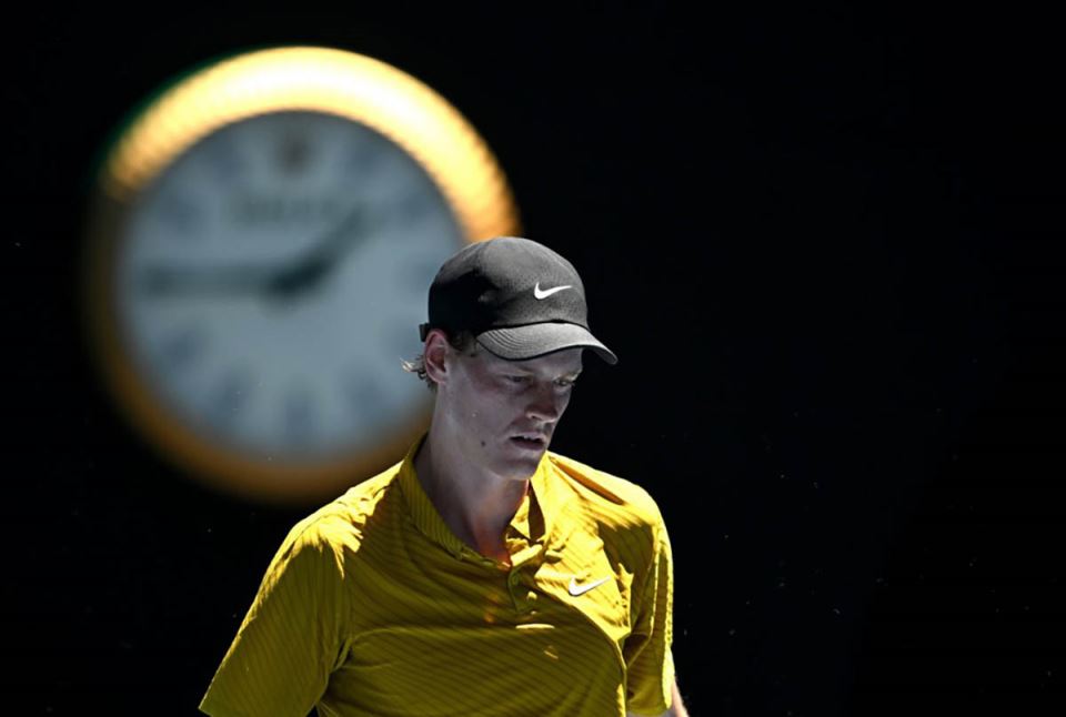 Janik Siner - Eliot Spiciri na Australijan openu (8).jpg