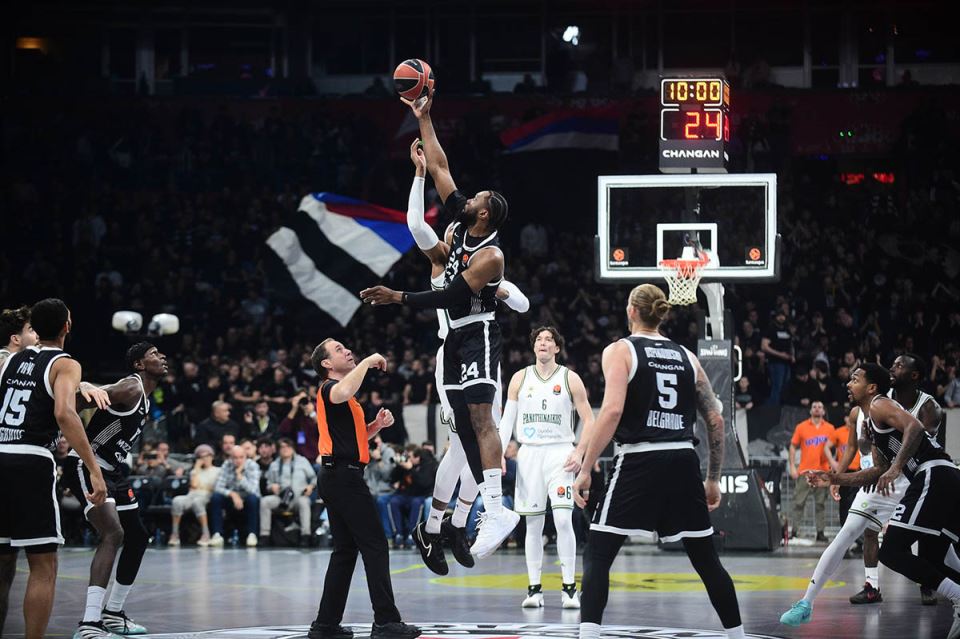 Partizan - Panatinaikos (2).jpg