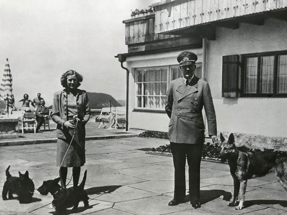 Eva Braun (3).jpg