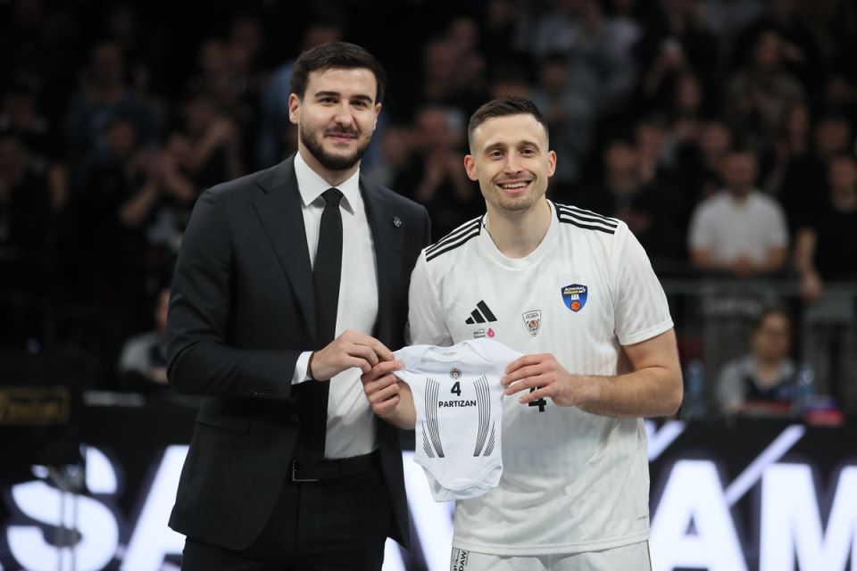 COI-0604.JPGAleksa Avramović na meču Partizana i Dubaija