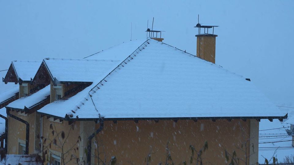 Sneg ponovo okovao Čačak (2).jpg