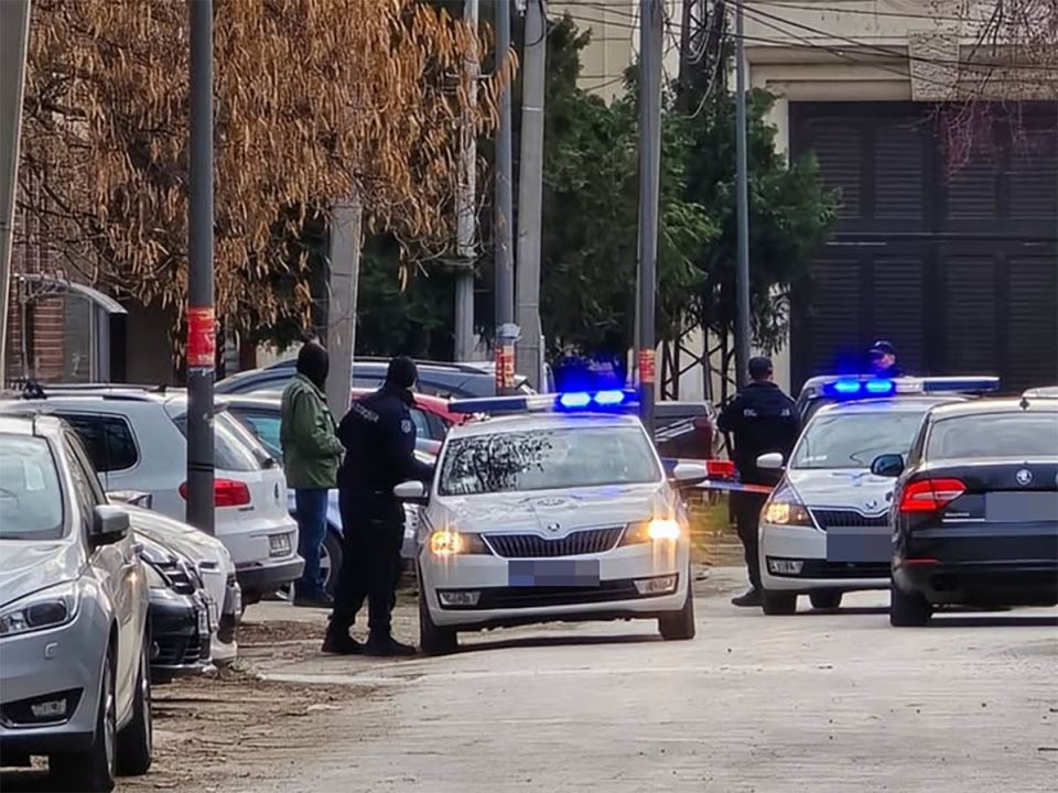 Izboden taksista u Novom Sadu