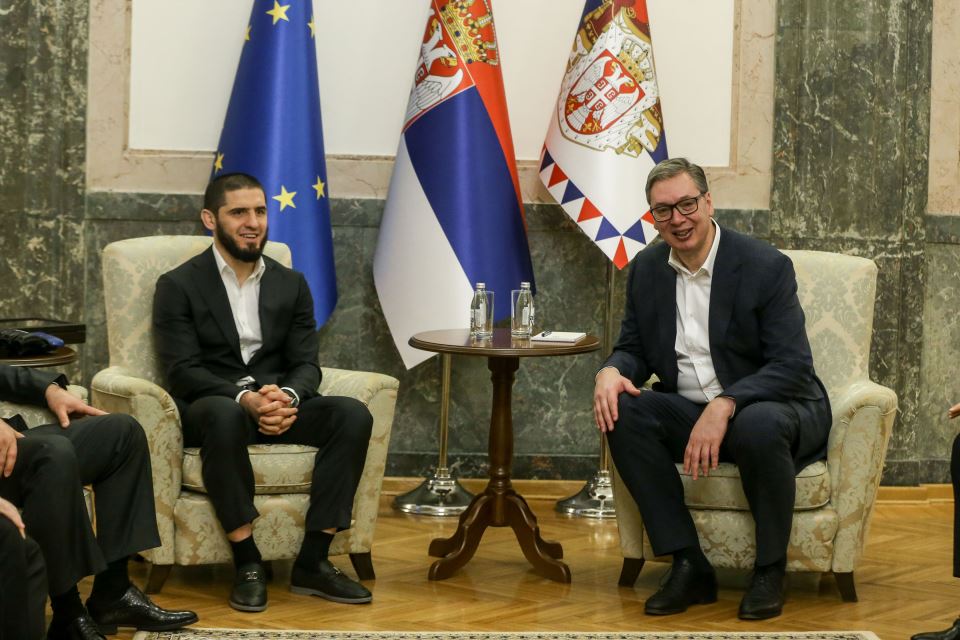Aleksandar Vučić i Islam Mahačev (5).JPG