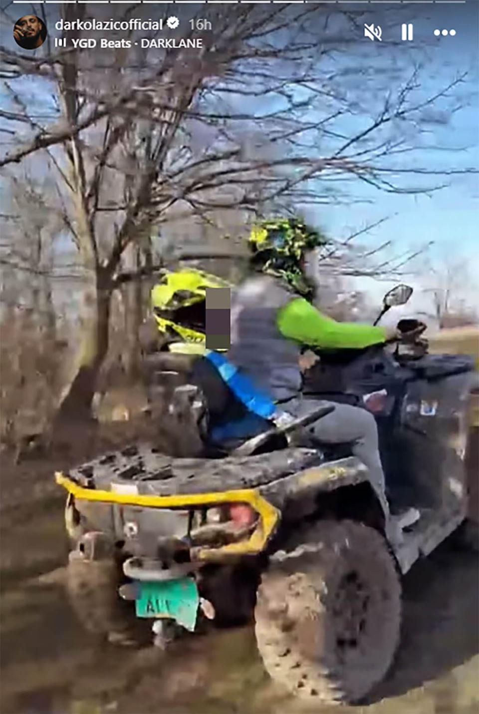 Darko Lazić sa sinom na kvadu  (1).jpg