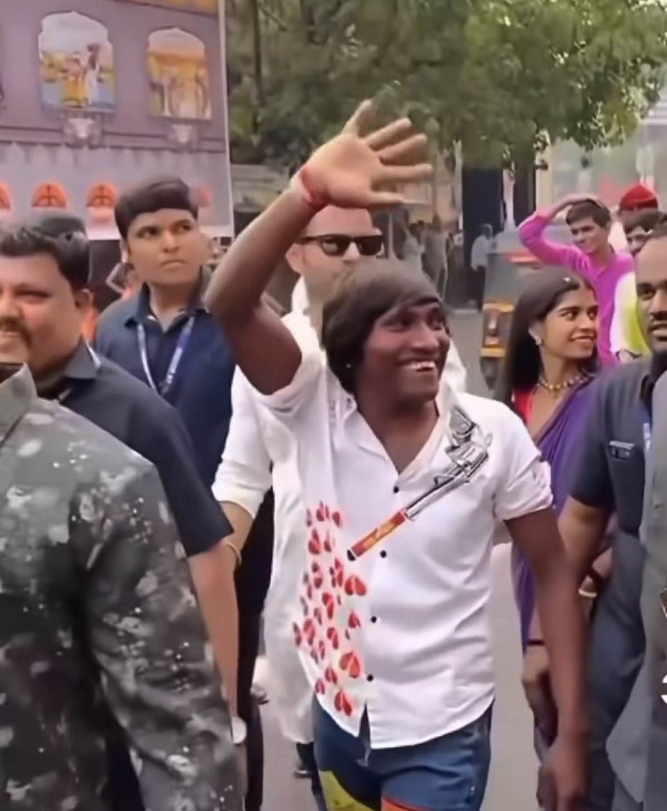 Indijski Džastin Biber (3).jpg