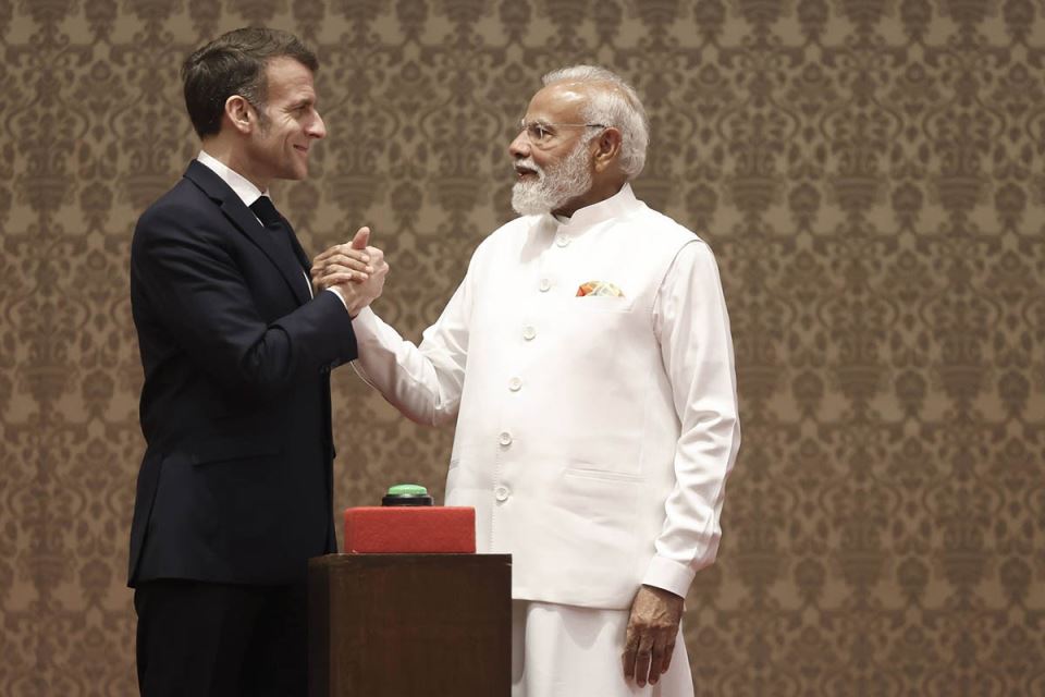 Emanuel Makron i Narendra Modi (2).jpg