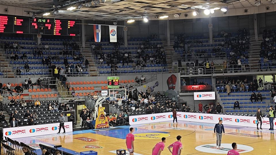 Čair pres početak meča Partizan - Mega (5).jpg