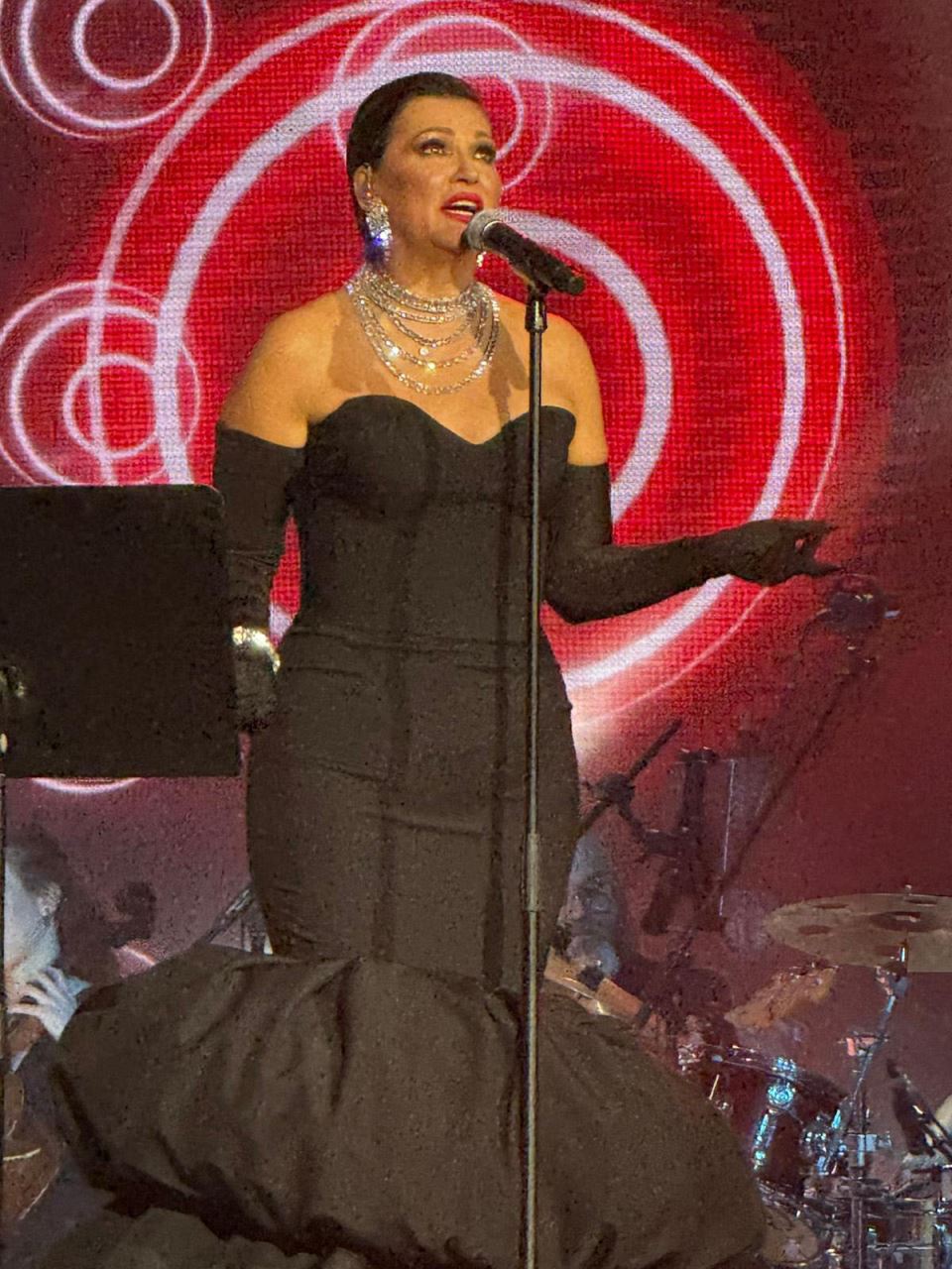 Nina Badrić  (5).jpg