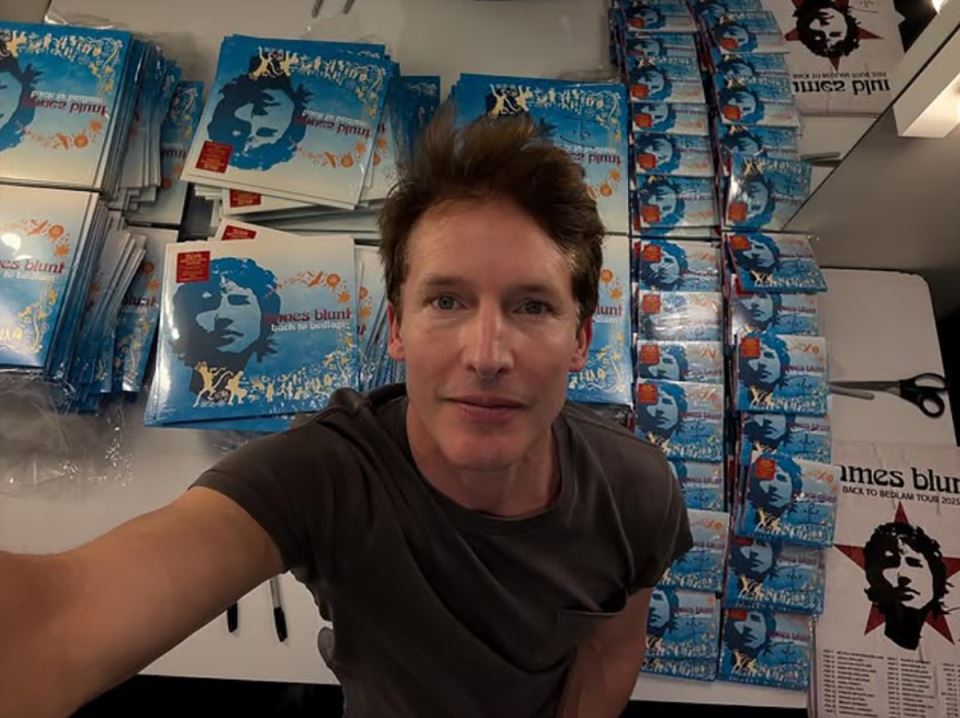 Džejms Blant (3).png