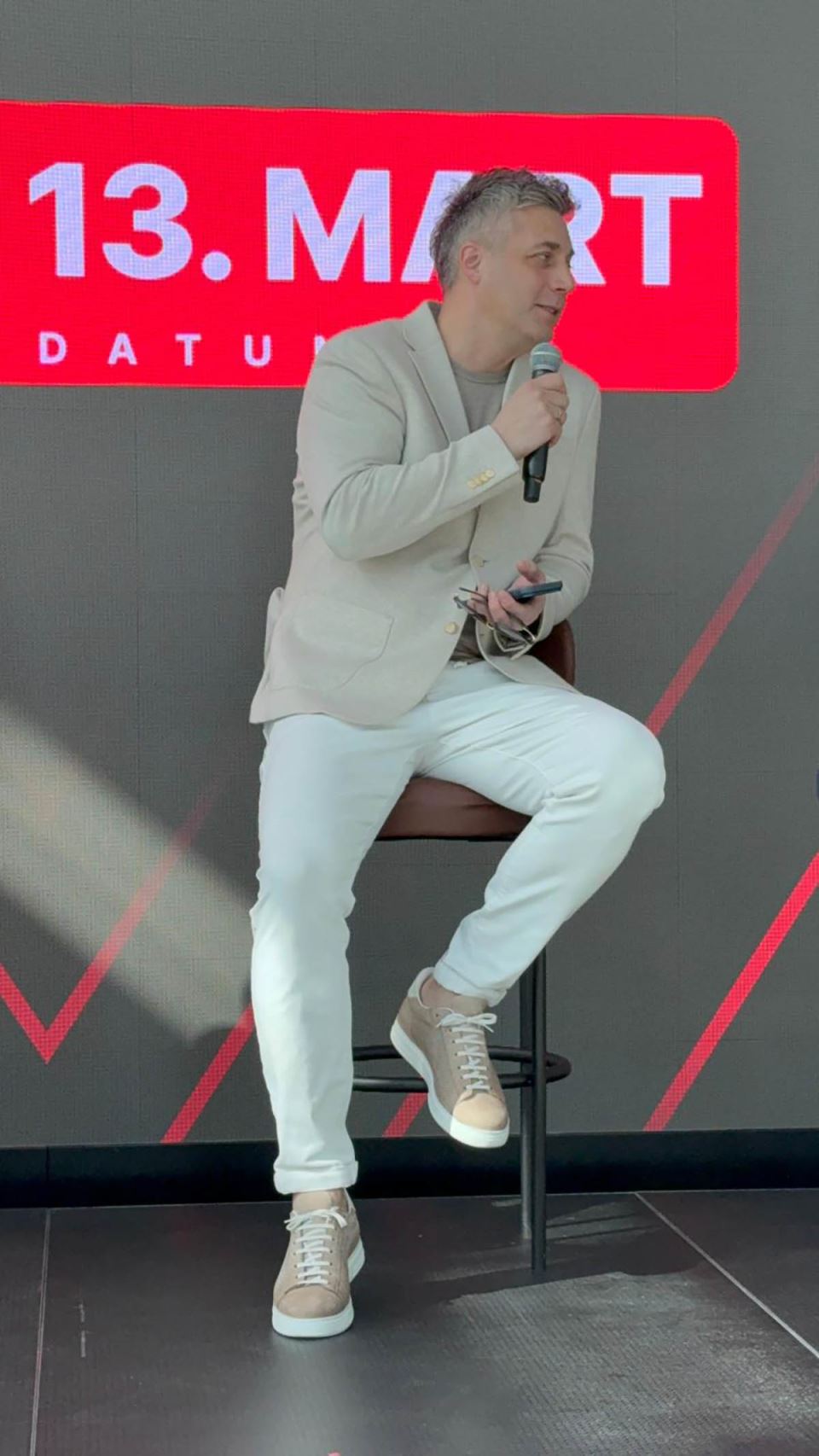 Bojan Leksington bend (2).jpg