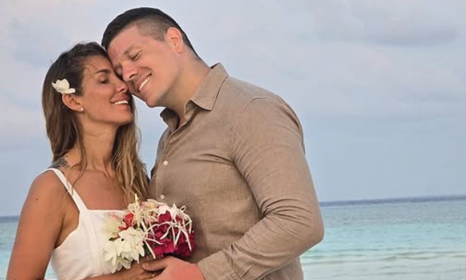 Sloba Radanović Jelena venčanje na Maldivima (2).png